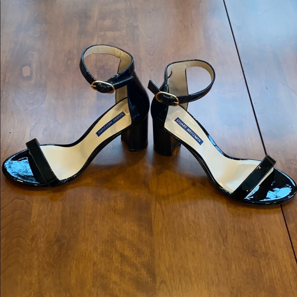 Stuart Weizmann Nearly Nude Black Patent Heels 8.5